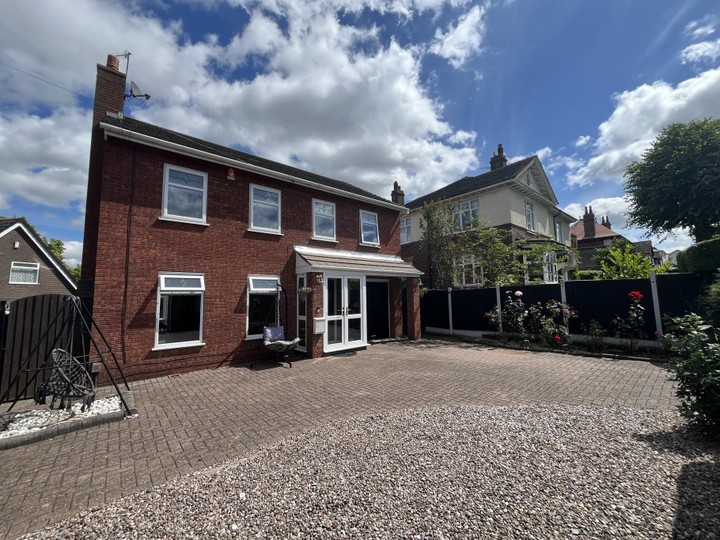 4 bedrooms house for sale in Stoke-On-Trent, United Kingdom