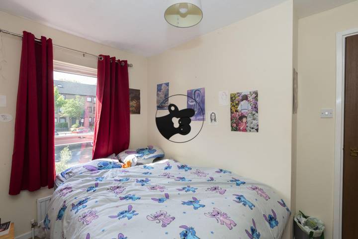 3 bedrooms house in London, United Kingdom