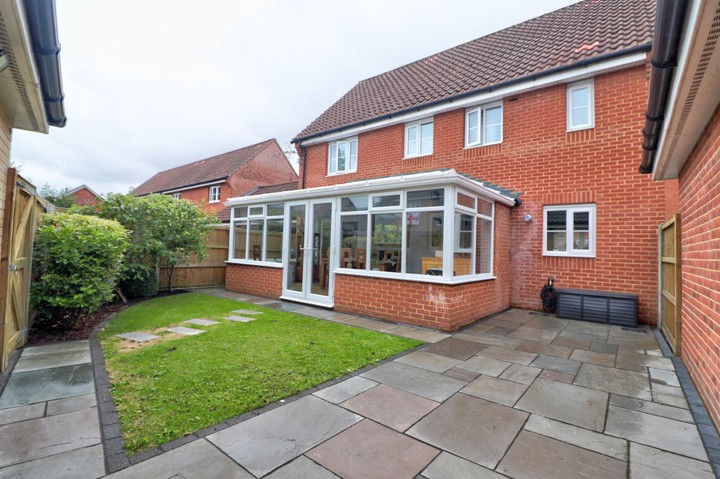 4 bedrooms house for sale in Carbrooke, United Kingdom