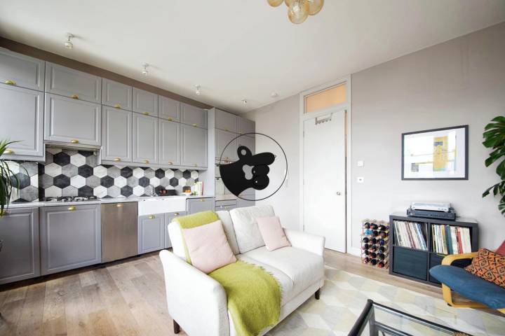2 bedrooms apartment in London, United Kingdom