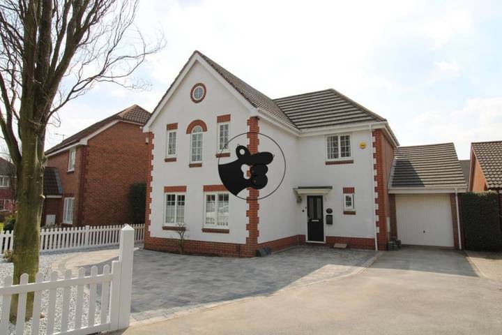 4 bedrooms house for sale in Watnall, United Kingdom