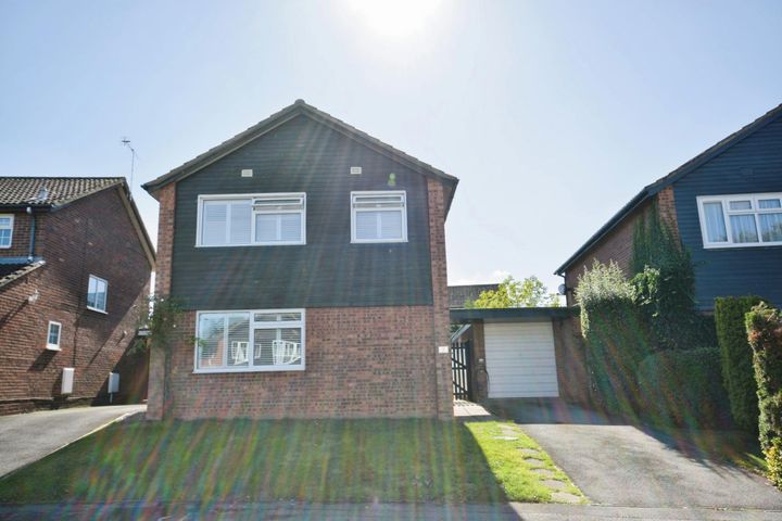 3 bedrooms house for sale in Stevenage, United Kingdom