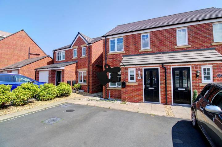 2 bedrooms house for sale in Cannock, United Kingdom