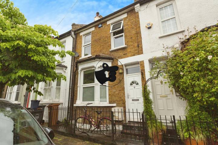 3 bedrooms house for sale in London, United Kingdom