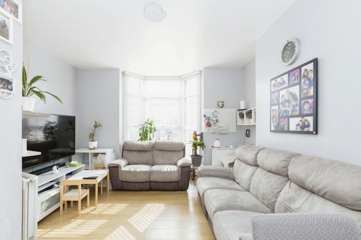 1 bedroom apartment for sale in London, United Kingdom