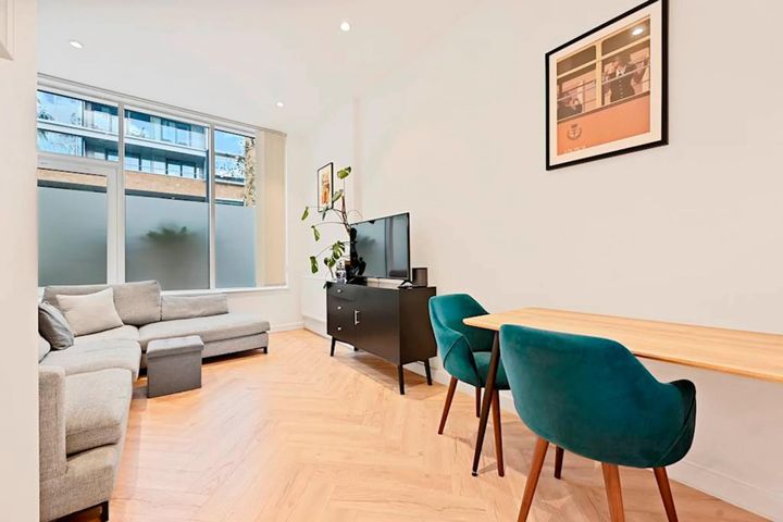 1 bedroom apartment for sale in London, United Kingdom