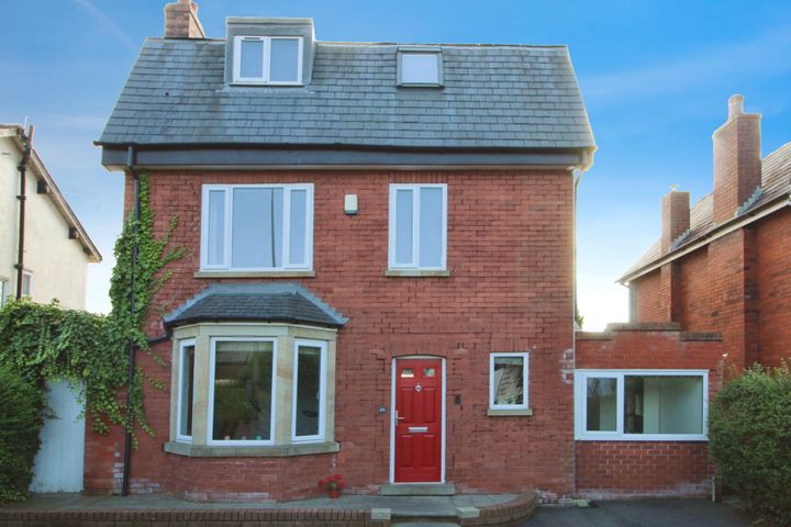 5 bedrooms house for sale in Wigan, United Kingdom