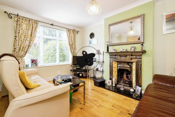 3 bedrooms house for sale in London, United Kingdom