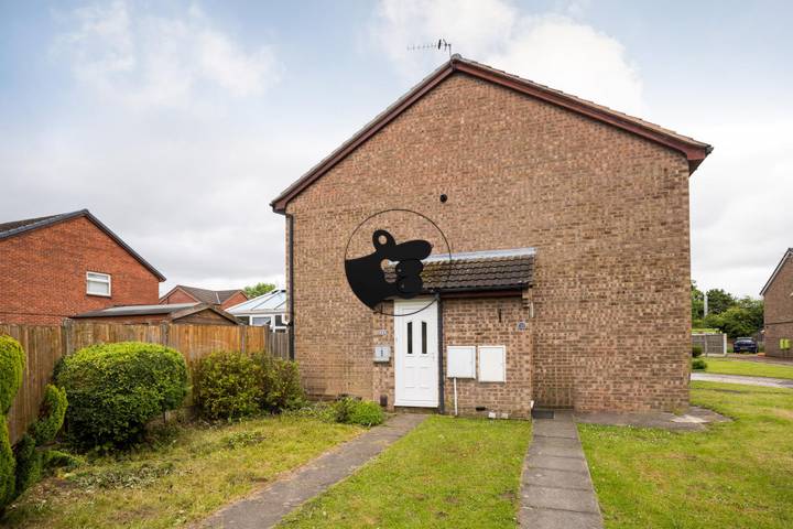 1 bedroom house for sale in Ellesmere Port, United Kingdom