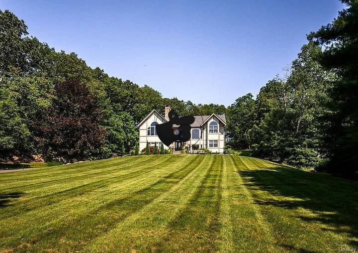 4 bedrooms house in Tuxedo Park, United States