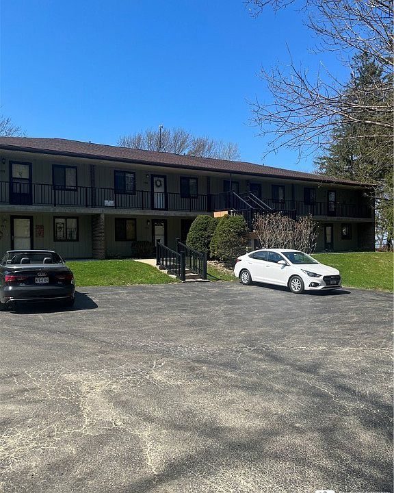 1308 Edgewater Dr, Westfield, NY 14787
