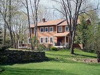 217 Browns Pond Rd, Staatsburg, NY 12580